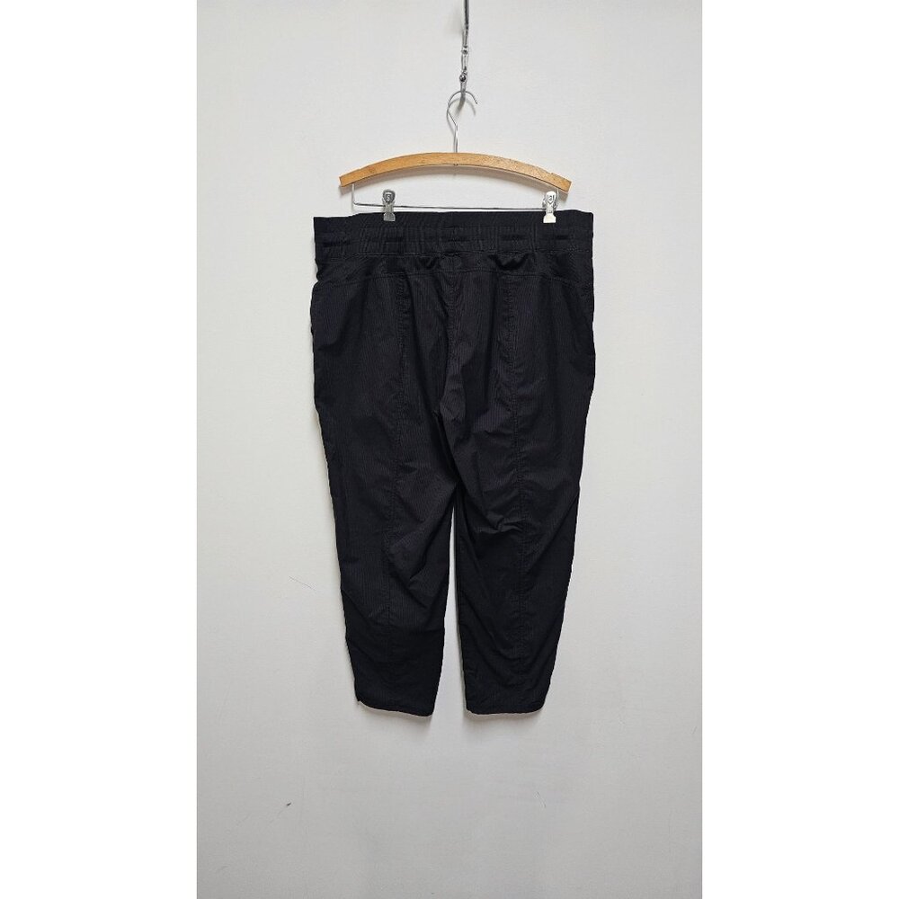 Avia Women’s Outdoor Pants Sizes XL (16-18)